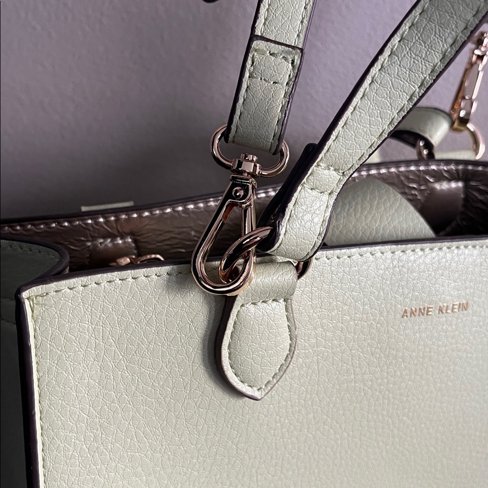 Anne Klein pastel green pebbled faux leather crossbody/purse tote - Picture 10 of 15